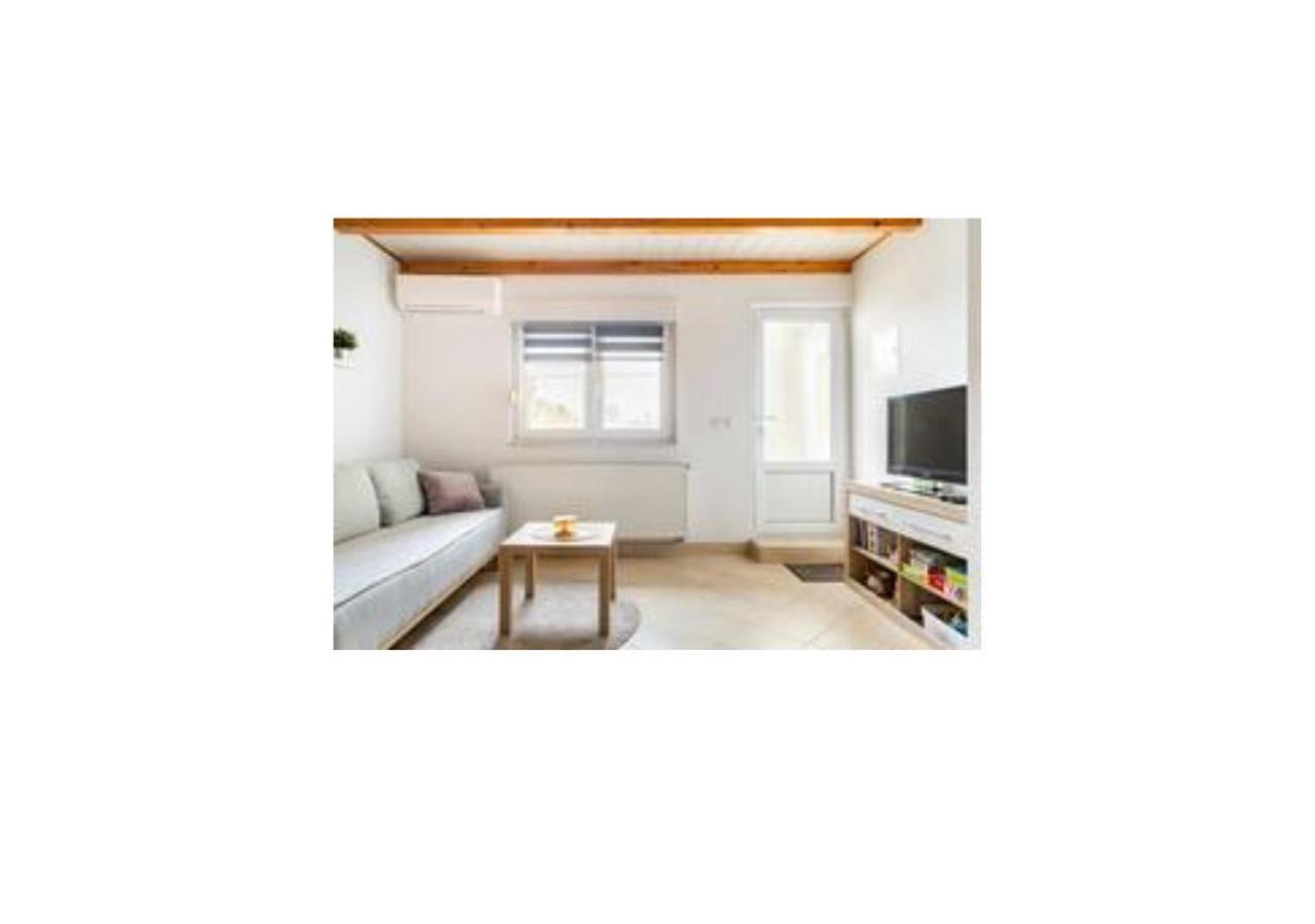 Ferienwohnung Mareno Sveta Nedjelja  Exterior foto